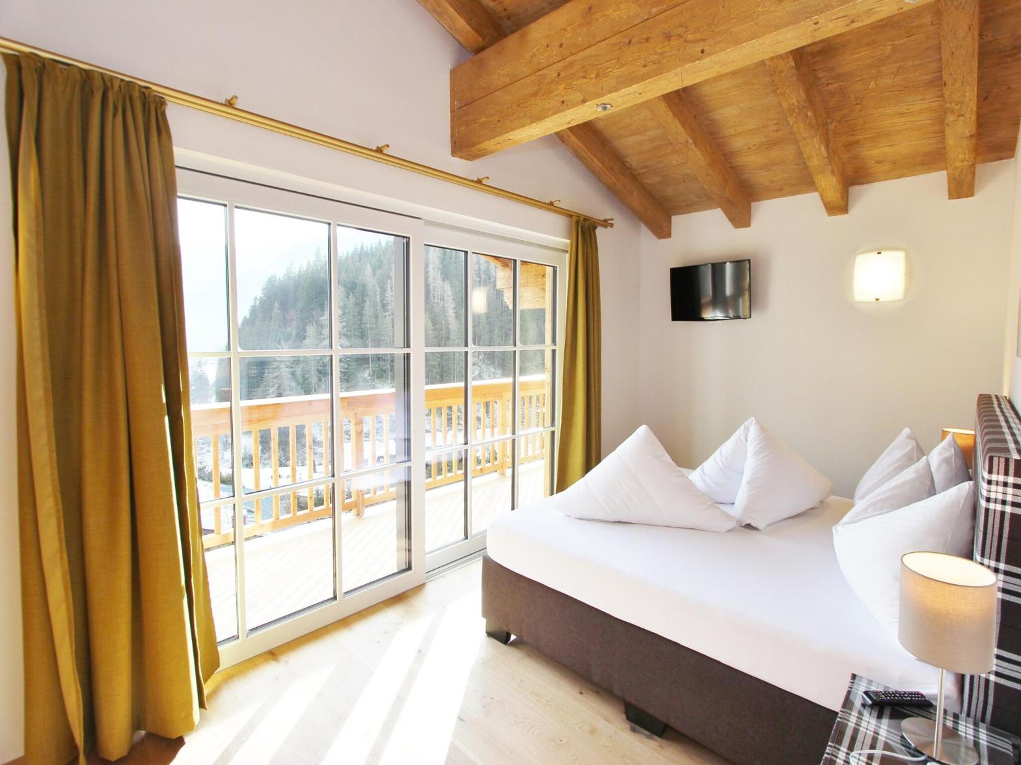 Modern Chalet With Sauna Near Ski Area In Saalbach Hinterglemm Salzburgerland Eksteriør billede